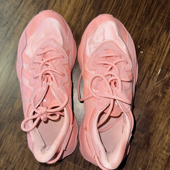 Pink Adidas! 

Only worn a handful of times. Sat in my closet for years! - Picture 3 of 3